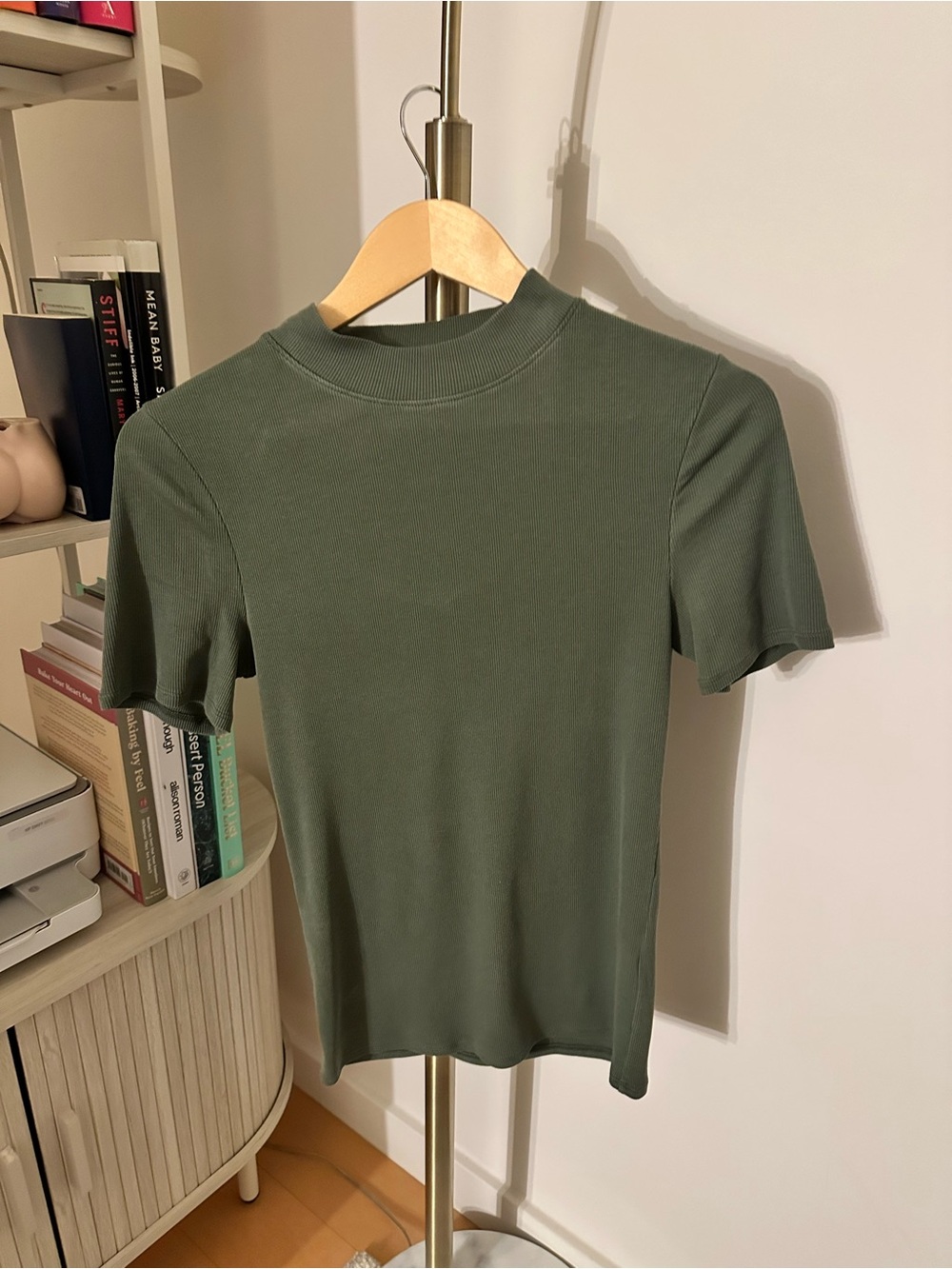 DUER Slim Fit Short Sleeve Mock Neck Top in Olive Green